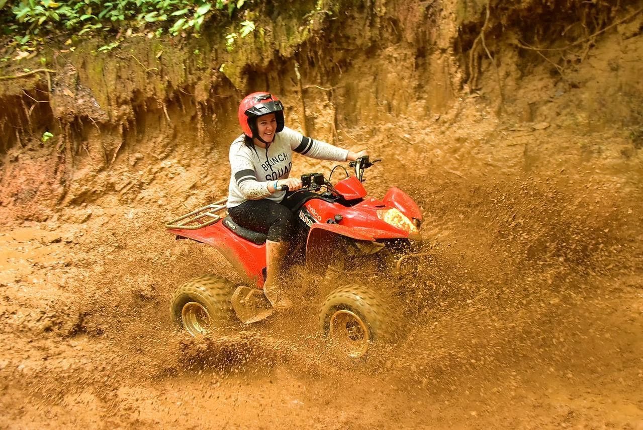 Single and double 4 wheeler ATVs ready for ride in Jaco