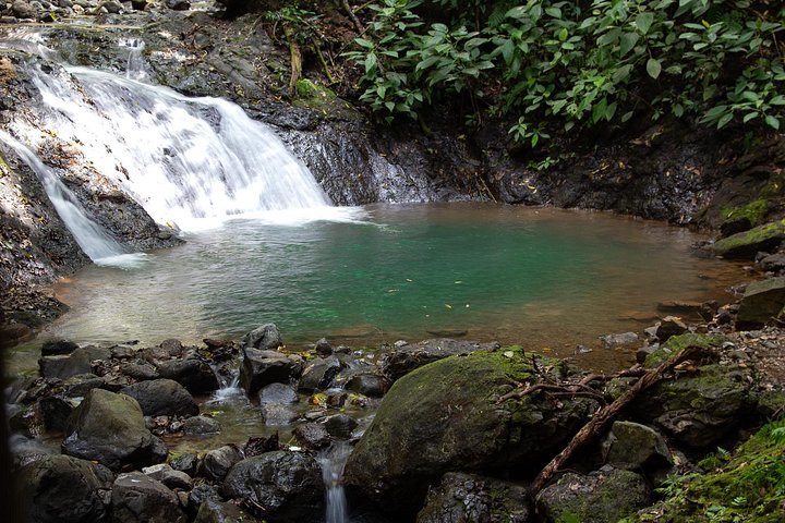 Jaco waterfall swimming natural pool tour